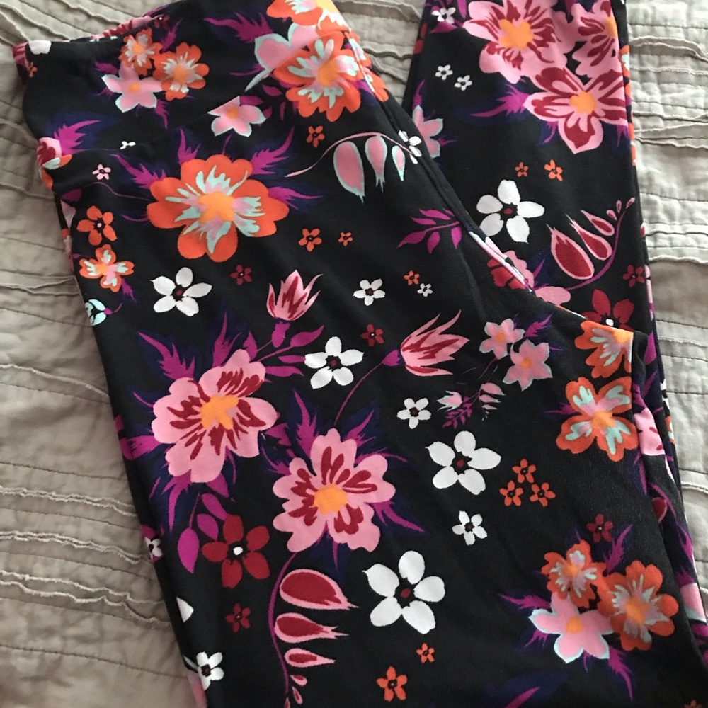 LuLaRoe Flowered Leggings